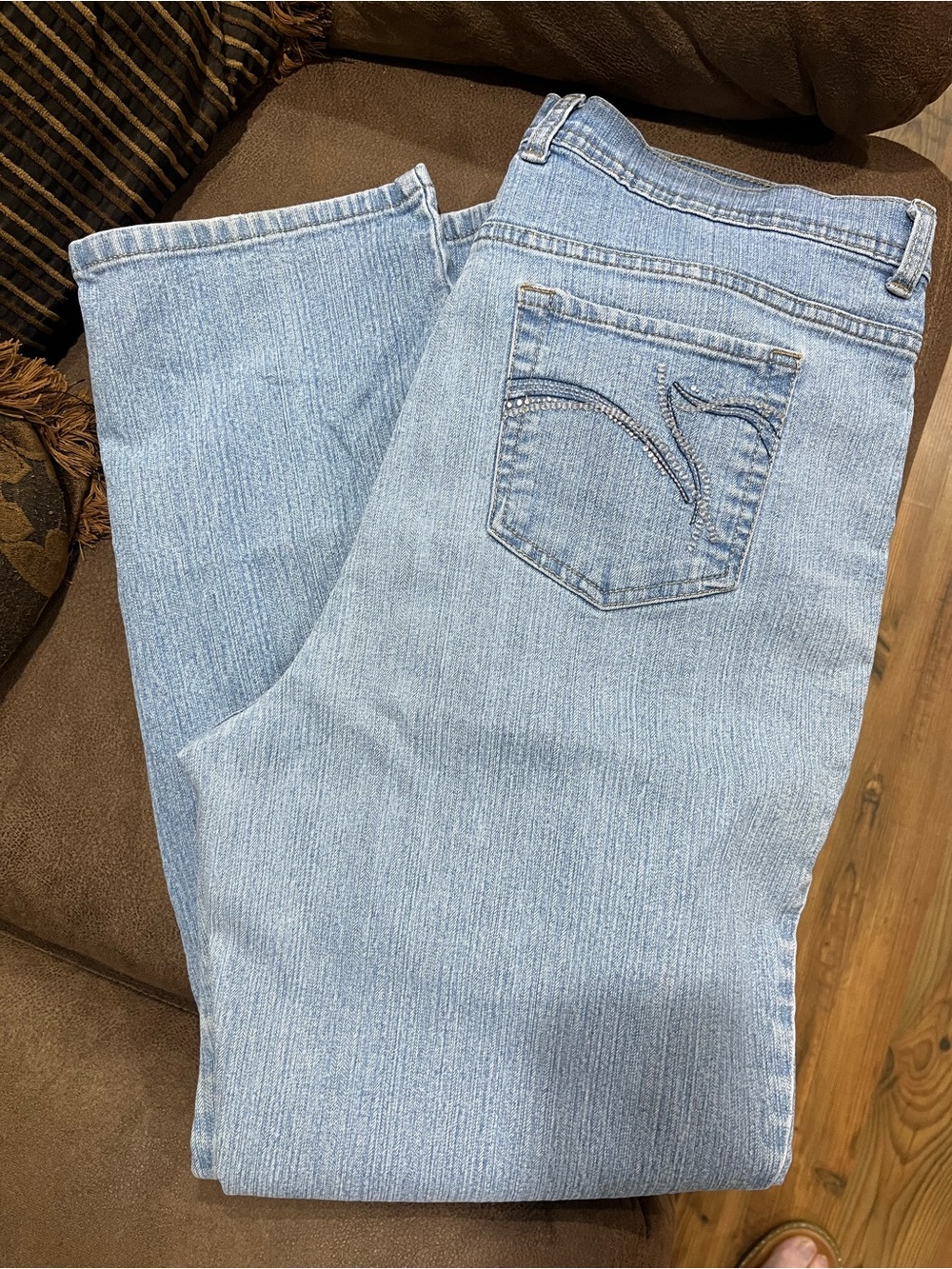 Gloria Vanderbilt Light Blue Straight Leg Jeans